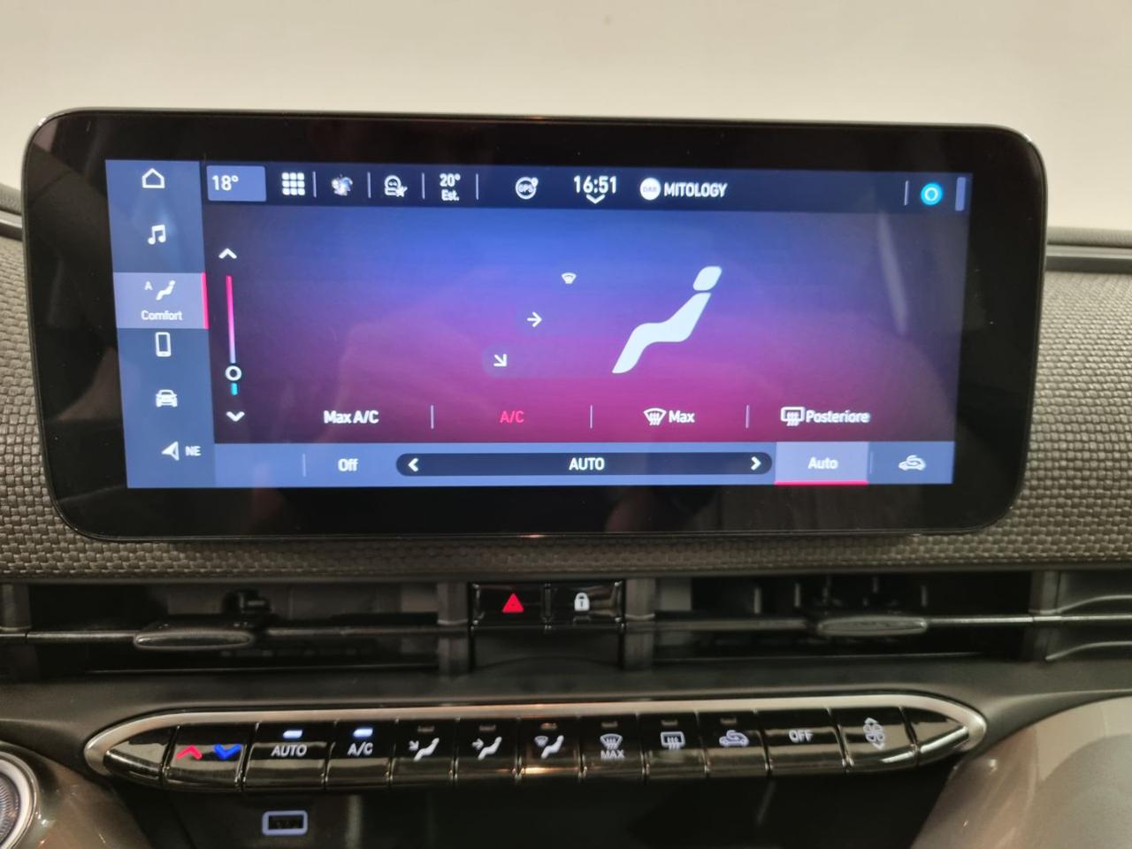 FIAT 500e 3+1 42 kWh La Prima - 41