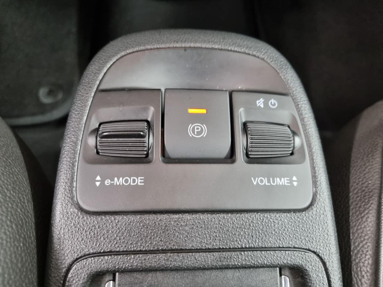 FIAT 500e 3+1 42 kWh La Prima - 32