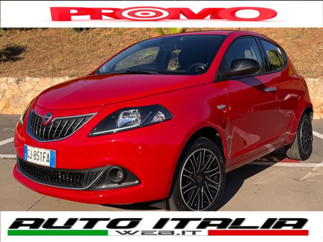 LANCIA Ypsilon Rosso pastello