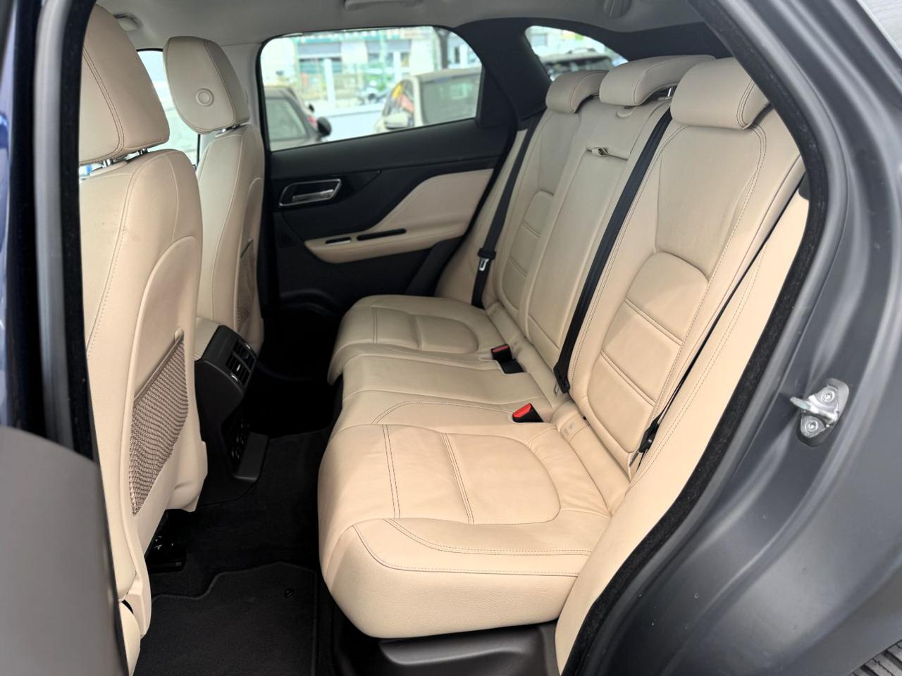 JAGUAR F-Pace 2.0 D 180cv AWD Prestige - Motore nuovo - 11