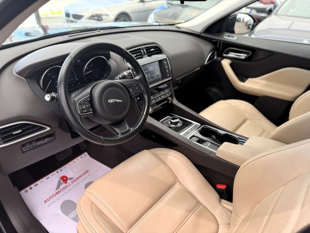 JAGUAR F-Pace 2.0 D 180cv AWD Prestige - Motore nuovo - 5