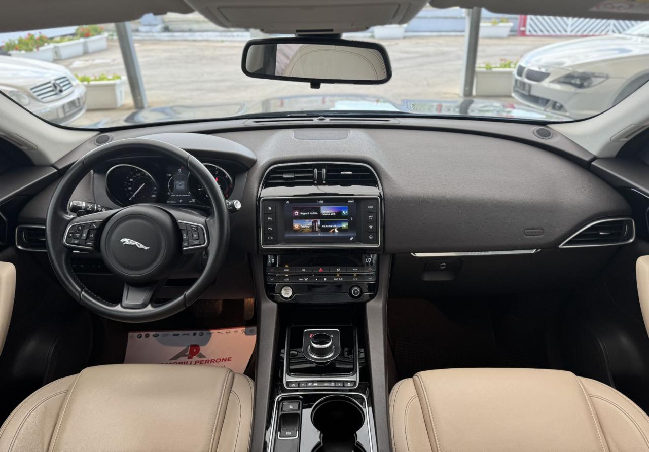 JAGUAR F-Pace 2.0 D 180cv AWD Prestige - Motore nuovo - 7