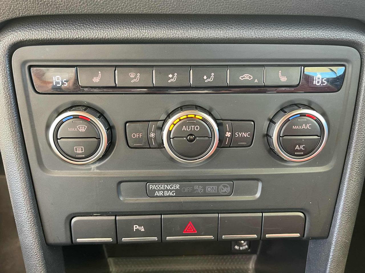 VOLKSWAGEN Maggiolino 1.6 TDI 50’ Anniversary Unico Proprietario - 23