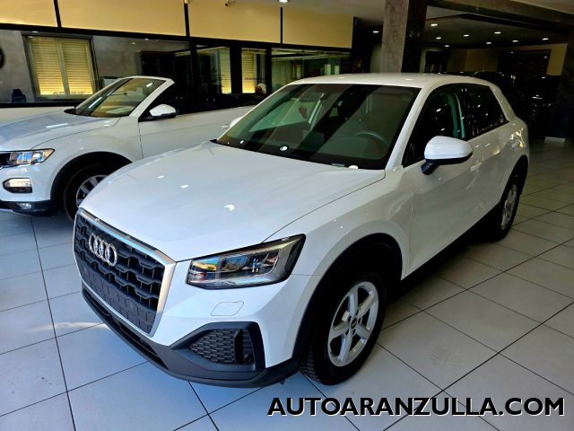 AUDI Q2 Bianco pastello