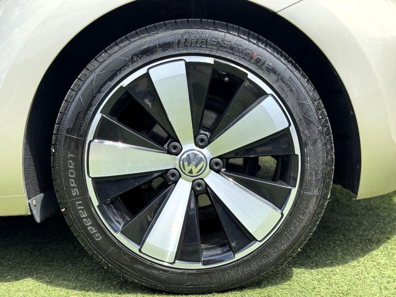 VOLKSWAGEN Maggiolino Cabrio 2.0 TDI DSG Sport Exclusive - UNICA - 36