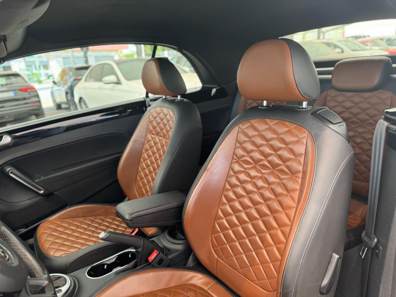 VOLKSWAGEN Maggiolino Cabrio 2.0 TDI DSG Sport Exclusive - UNICA - 35