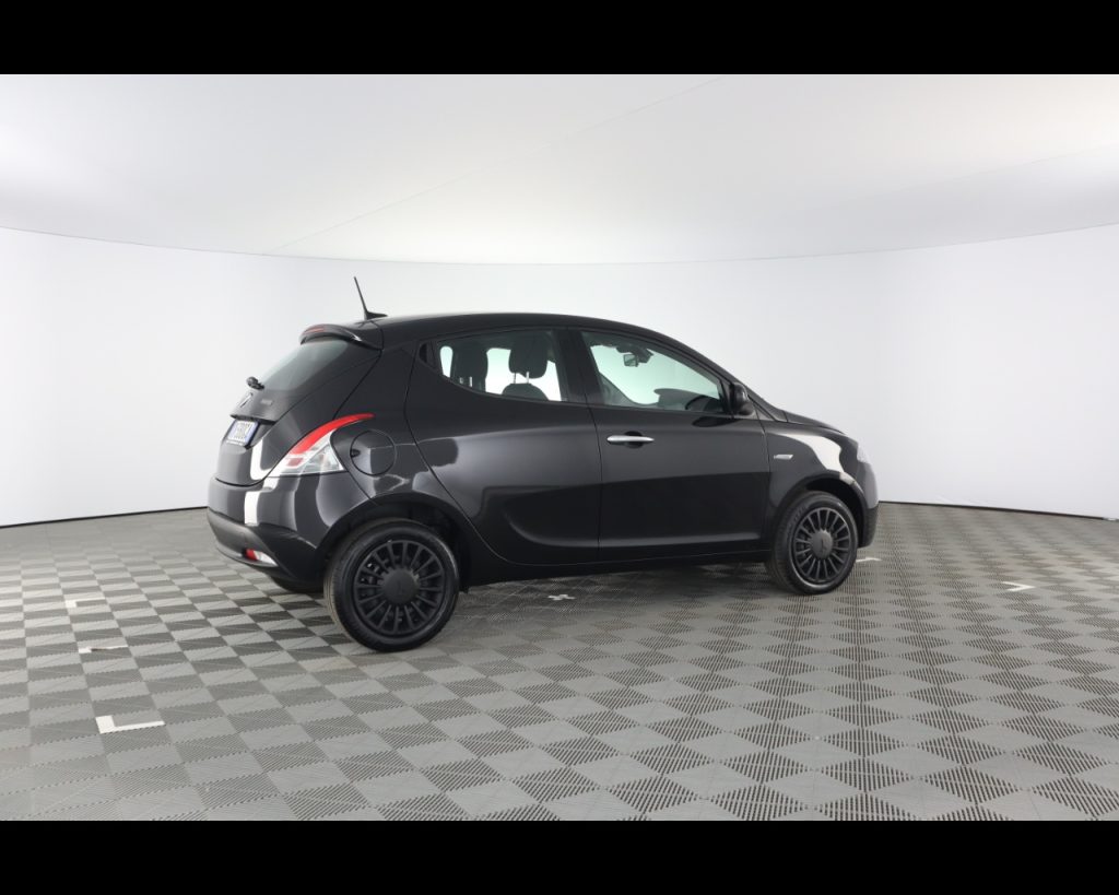 LANCIA Ypsilon 1.0 firefly hybrid Silver s&s 70cv - 7