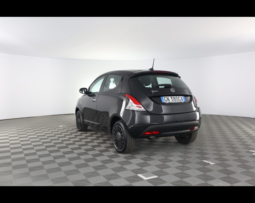 LANCIA Ypsilon 1.0 firefly hybrid Silver s&s 70cv - 10