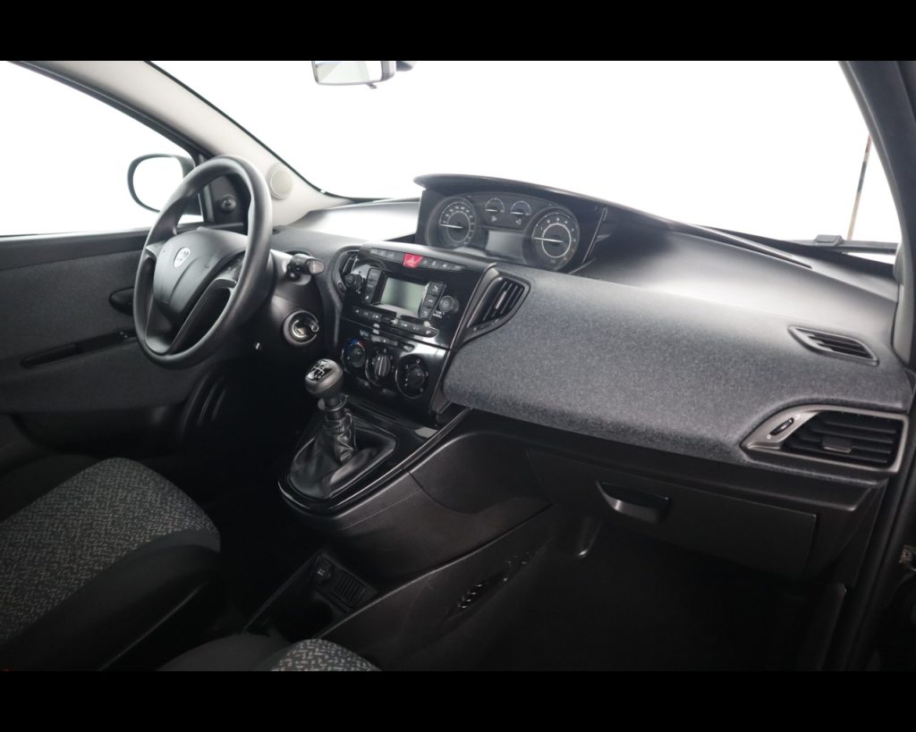 LANCIA Ypsilon 1.0 firefly hybrid Silver s&s 70cv - 16