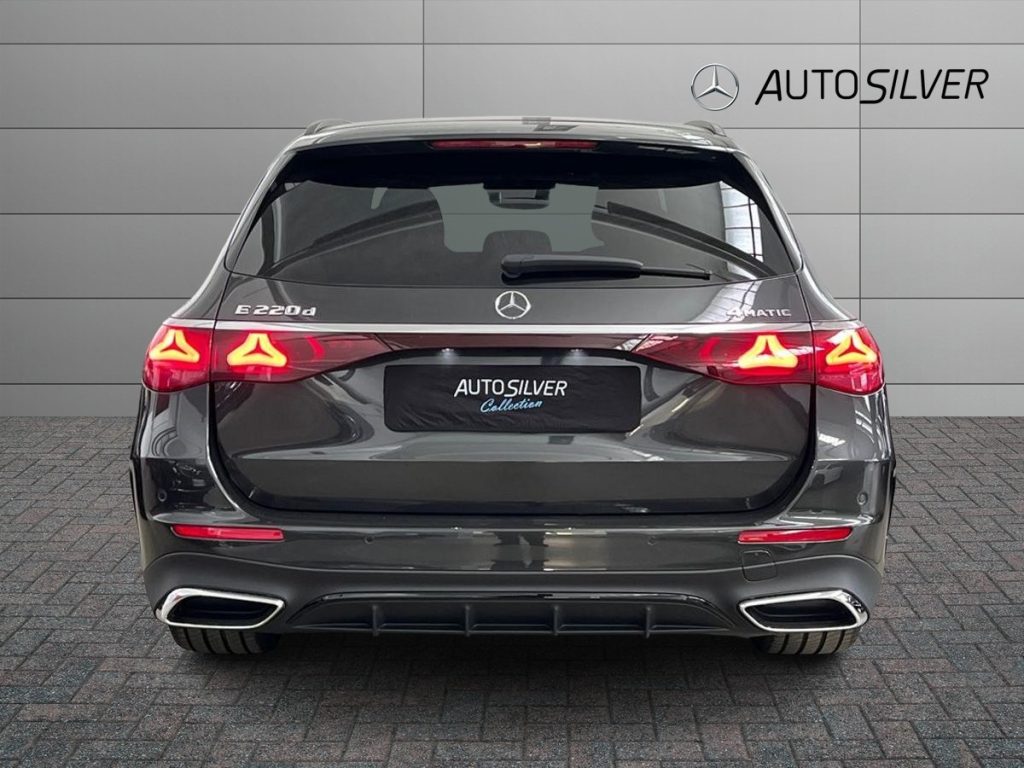 MERCEDES-BENZ E 220 d Mild hybrid 4Matic S.W. AMG Line Premium - 4