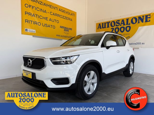 VOLVO XC40 Bianco pastello