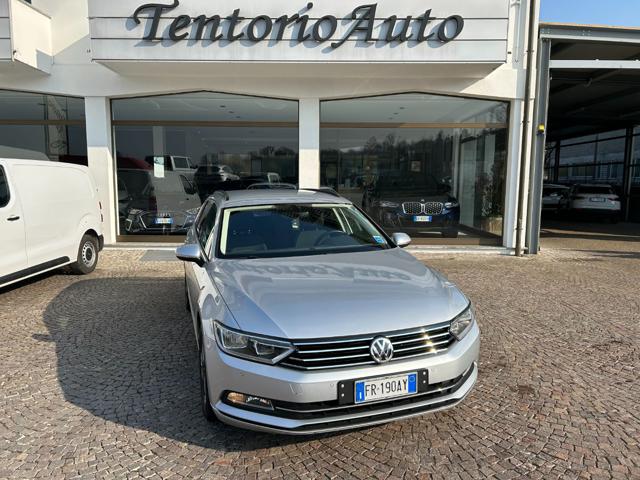 VOLKSWAGEN Passat Variant Argento metallizzato