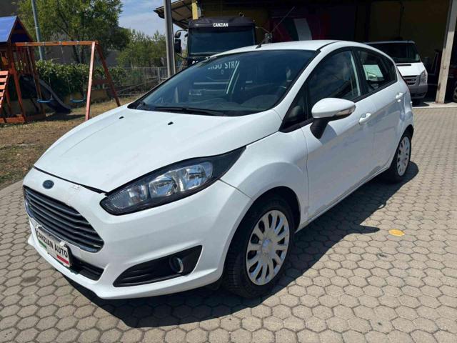FORD Fiesta Bianco pastello