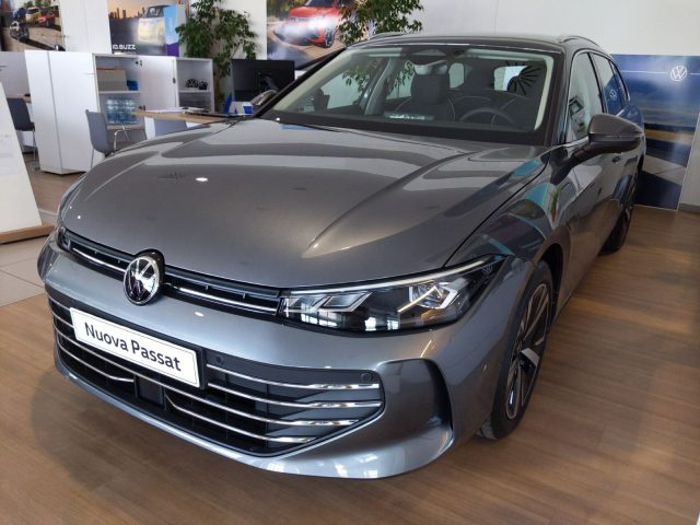 VOLKSWAGEN Passat Grigio metallizzato