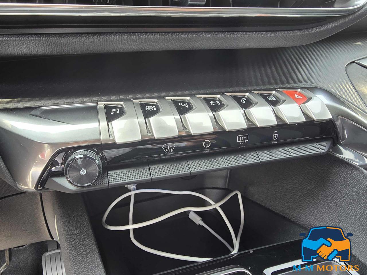 PEUGEOT 3008 BlueHDi 130 S&S EAT8 Allure Pack NEOPATENTATI - 16