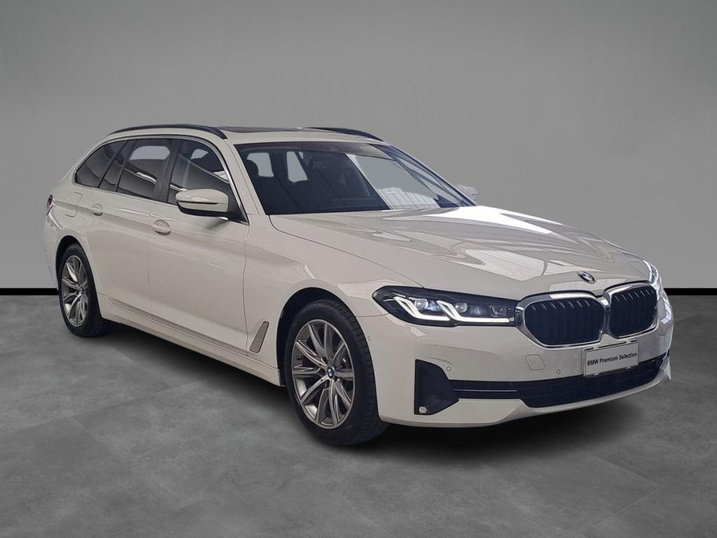BMW 520 d 48V xDrive Touring Aut. + Tetto apr. - 3