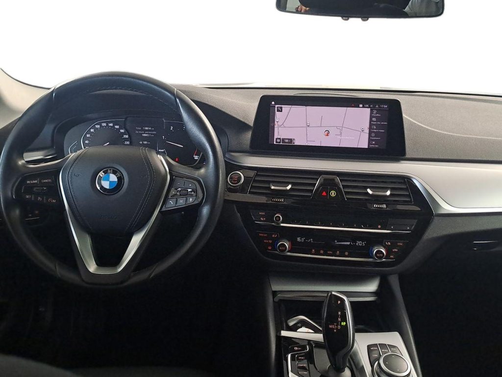 BMW 520 d 48V xDrive Touring Aut. + Tetto apr. - 12