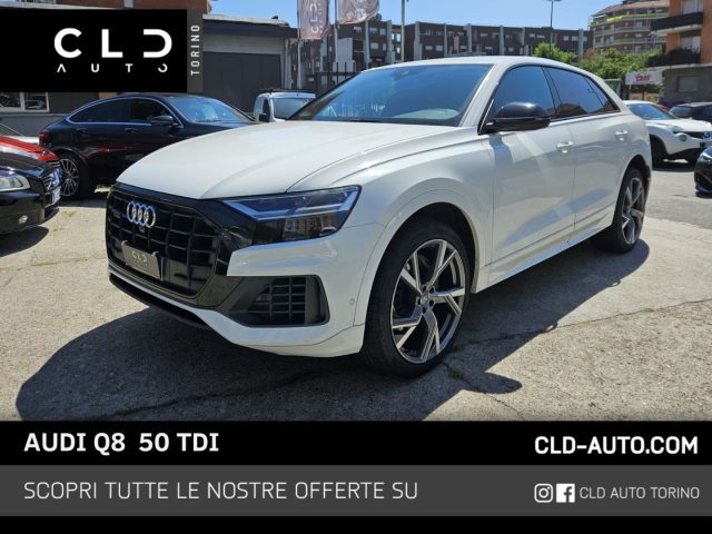 AUDI Q8 Bianco metallizzato
