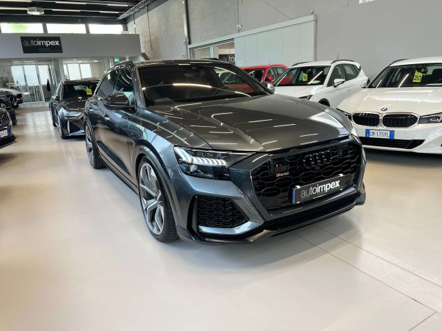 AUDI RS Q8 Grigio metallizzato
