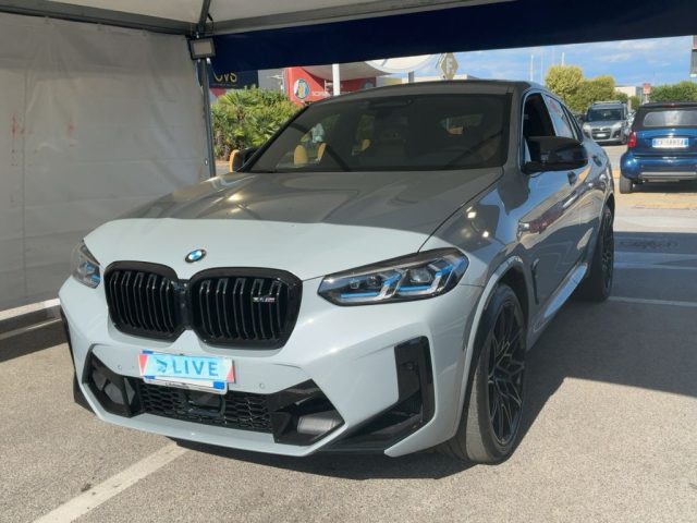 BMW X4 M Grigio pastello