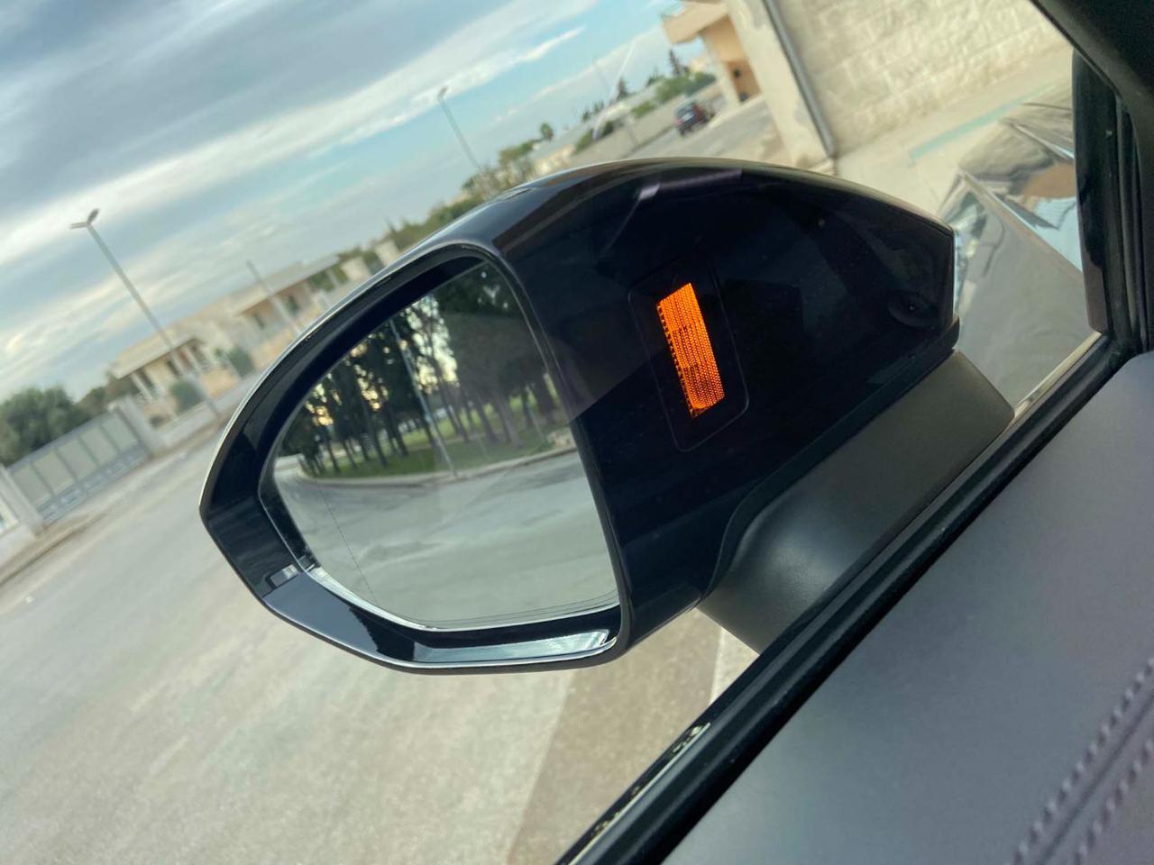 AUDI RS6 Avant 4.0 TFSI V8 quattro tiptronic - 39