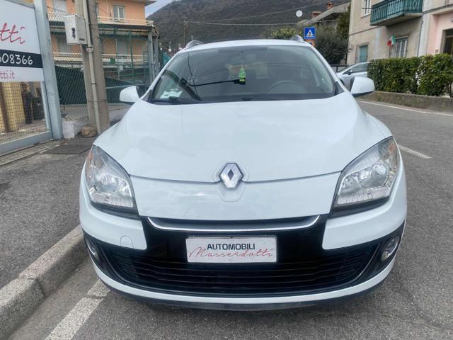 RENAULT Megane Bianco pastello