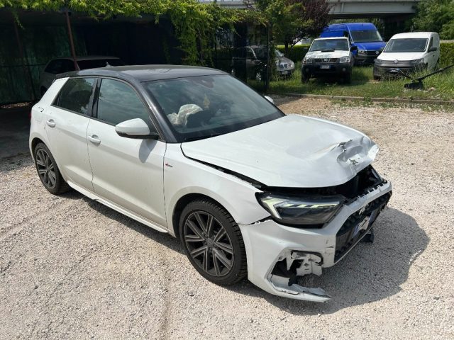 AUDI A1 Bianco/nero/grigio metallizzato