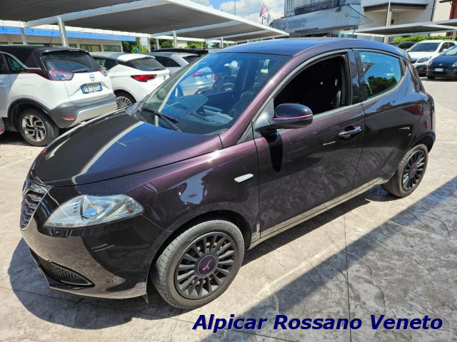 LANCIA Ypsilon Viola metallizzato