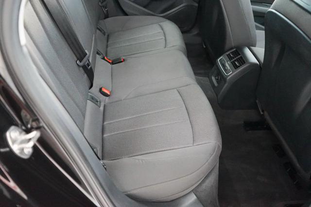 AUDI A4 34