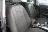 AUDI A4 31 thumb