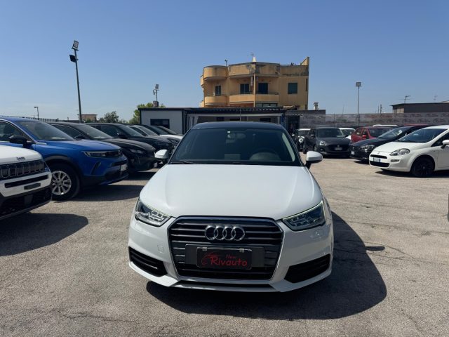 AUDI A1 Bianco pastello