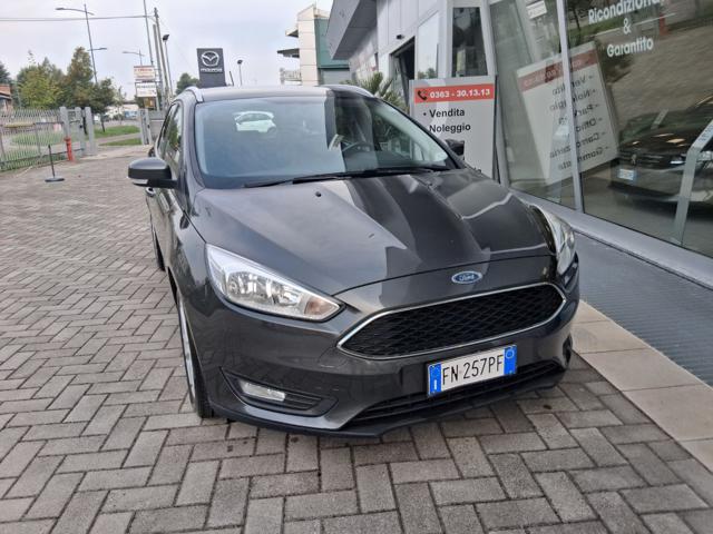 FORD Focus Grigio metallizzato