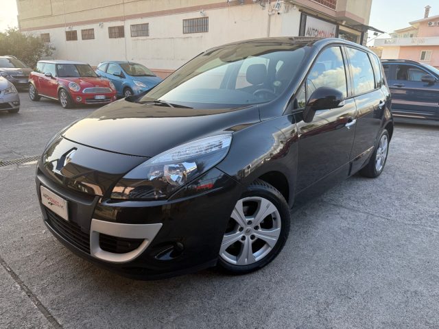 RENAULT Scenic Nero metallizzato