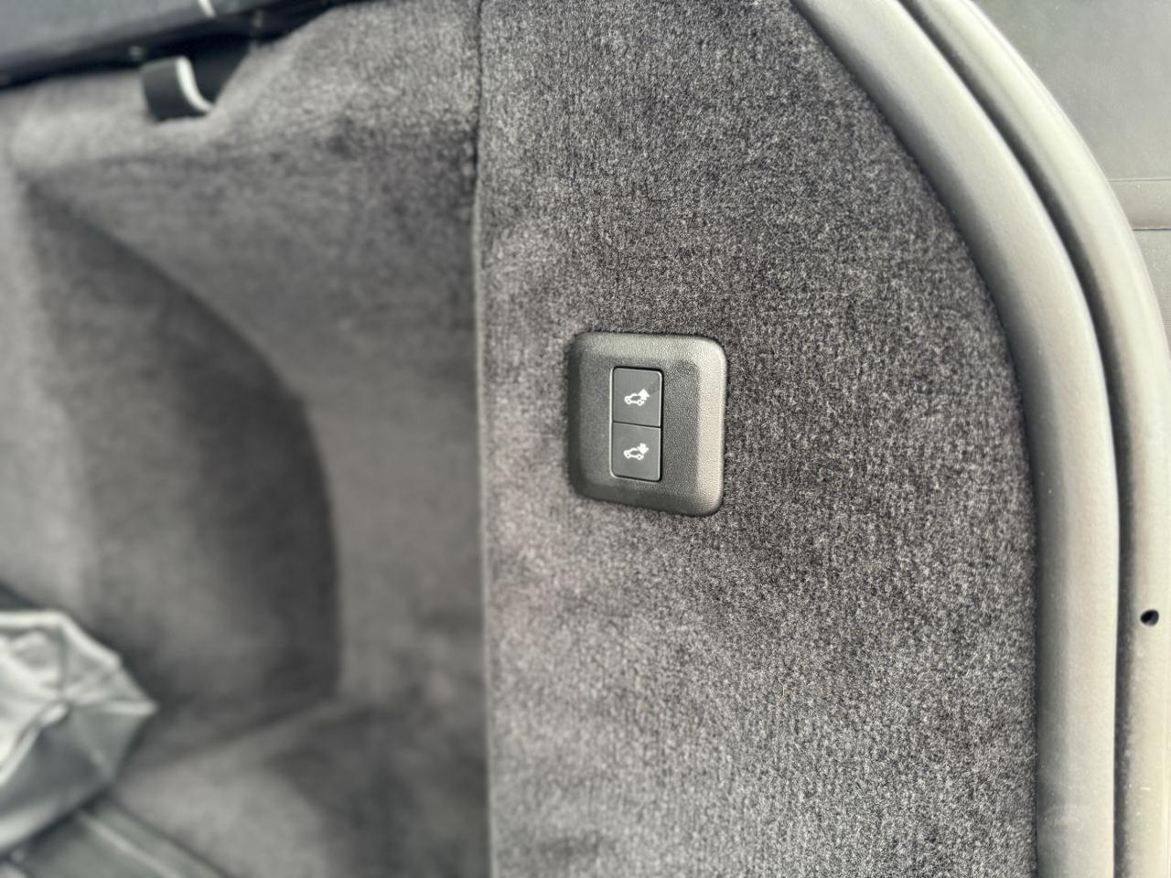 LAND ROVER Range Rover Sport 3.0D l6 350cv HST - Special Edition - 28