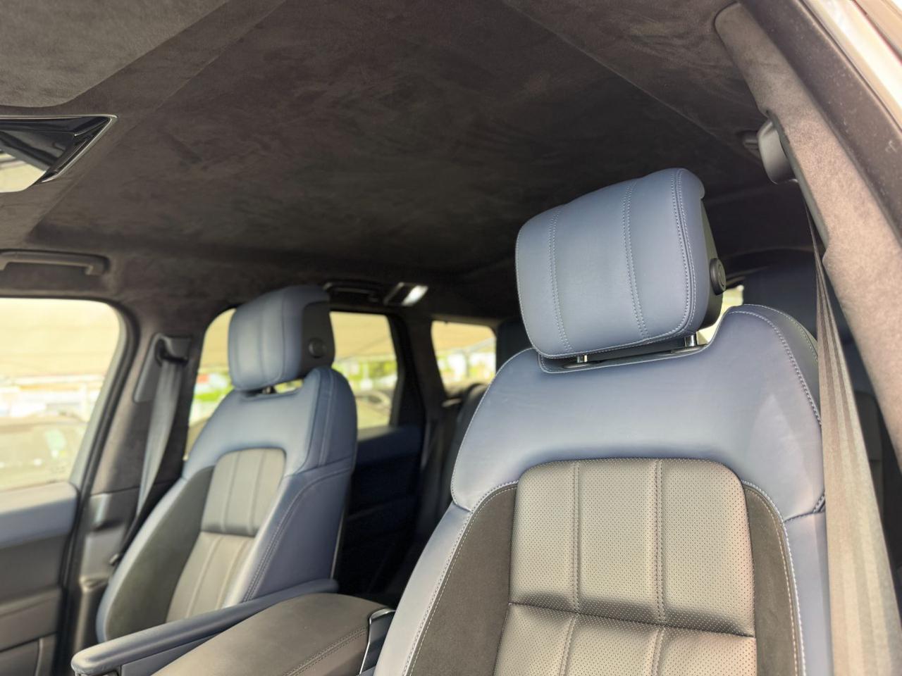 LAND ROVER Range Rover Sport 3.0D l6 350cv HST - Special Edition - 36