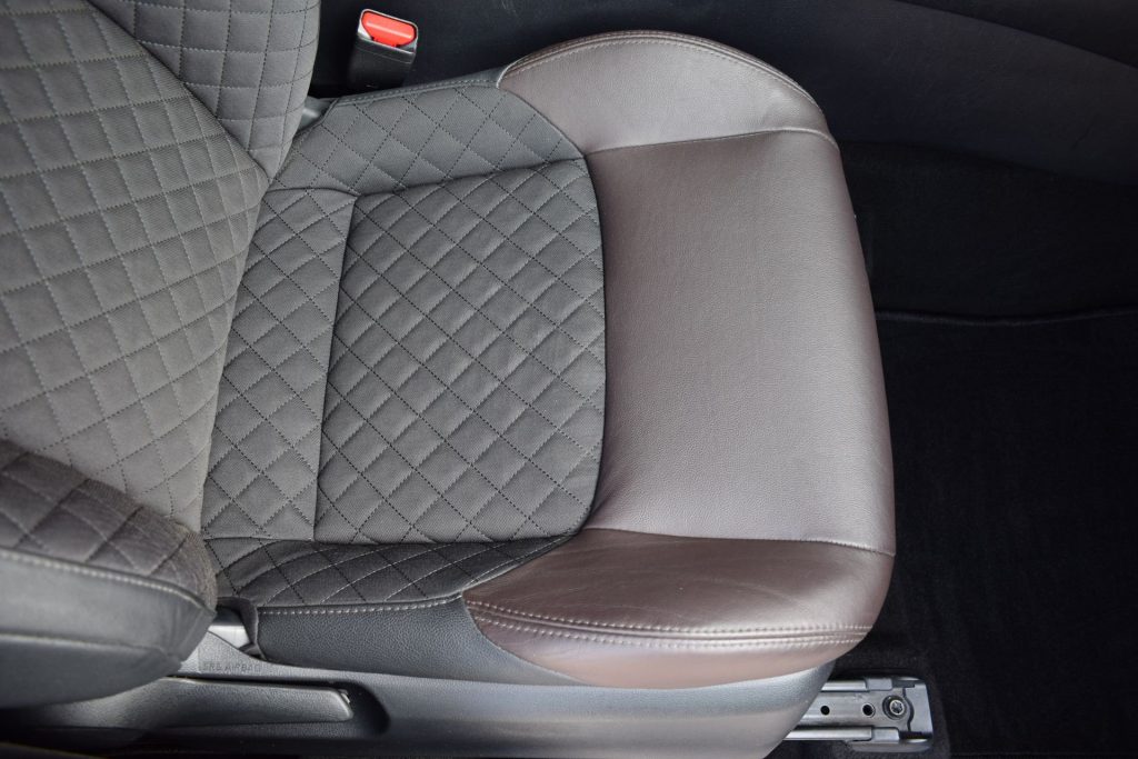 TOYOTA C-HR C-HR 1.2 Turbo CVT 4WD Lounge - 21