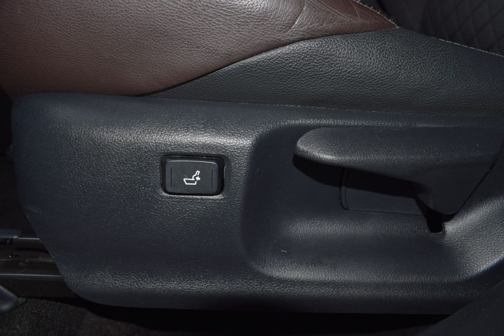 TOYOTA C-HR C-HR 1.2 Turbo CVT 4WD Lounge - 22