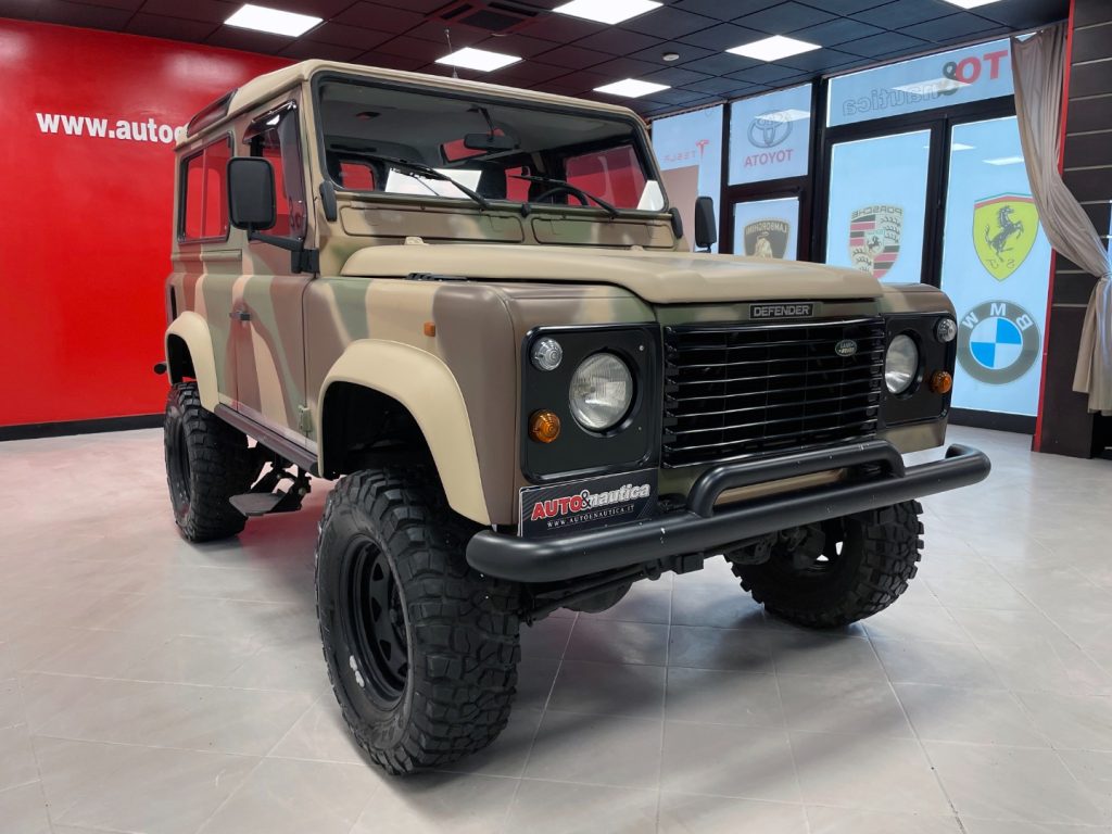 LAND ROVER Defender DEFENDER 90 2.0 FAM COUNTY SW - 5