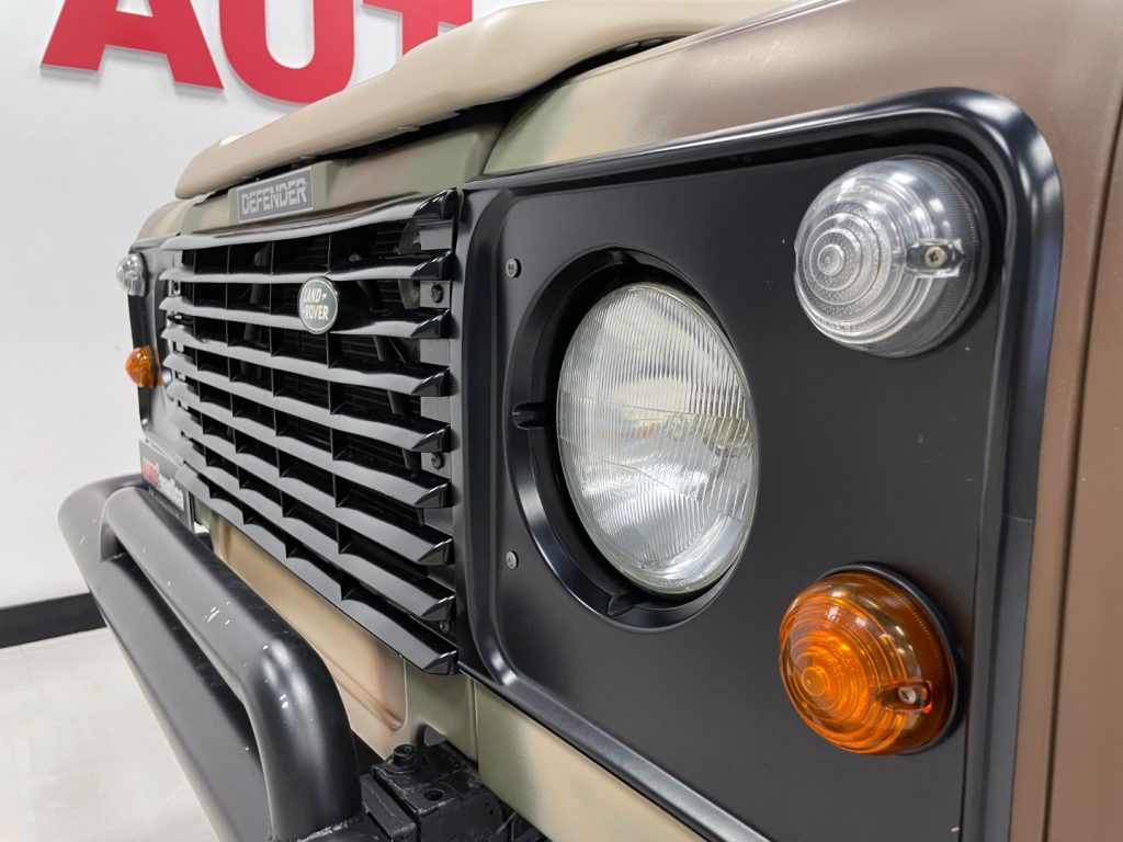 LAND ROVER Defender DEFENDER 90 2.0 FAM COUNTY SW - 12