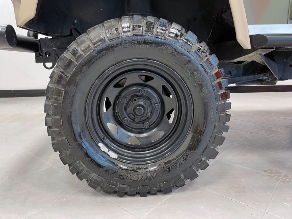 LAND ROVER Defender DEFENDER 90 2.0 FAM COUNTY SW - 14