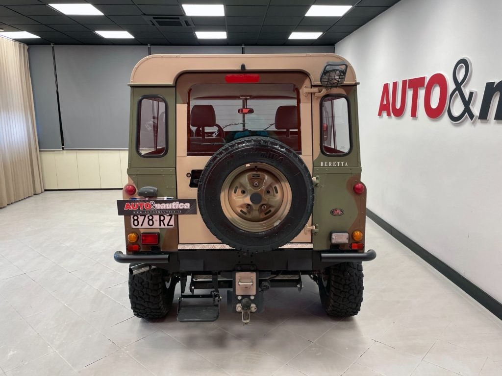 LAND ROVER Defender DEFENDER 90 2.0 FAM COUNTY SW - 36