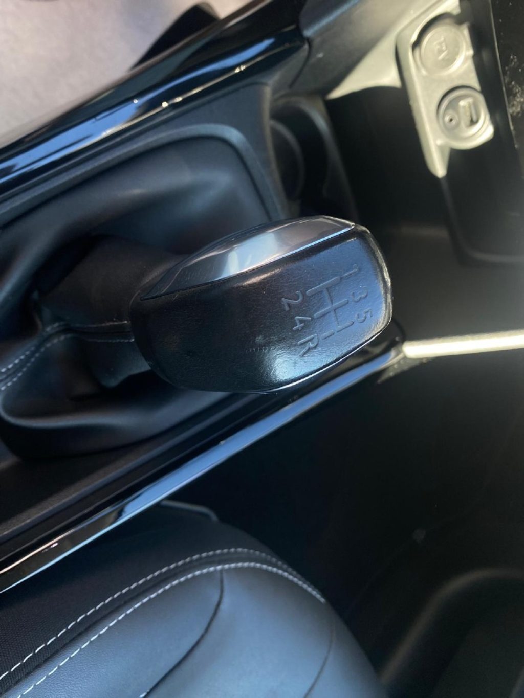 PEUGEOT 2008 Allure *NAVI*RETROCAMERA*VETRI OSCURATI*LEGA - 8