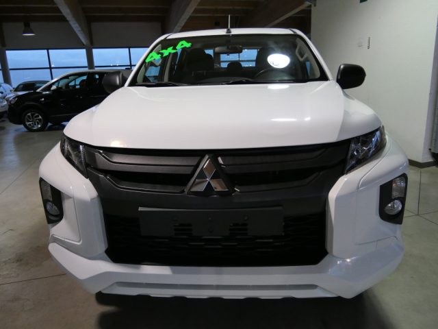 MITSUBISHI L200 Bianco pastello