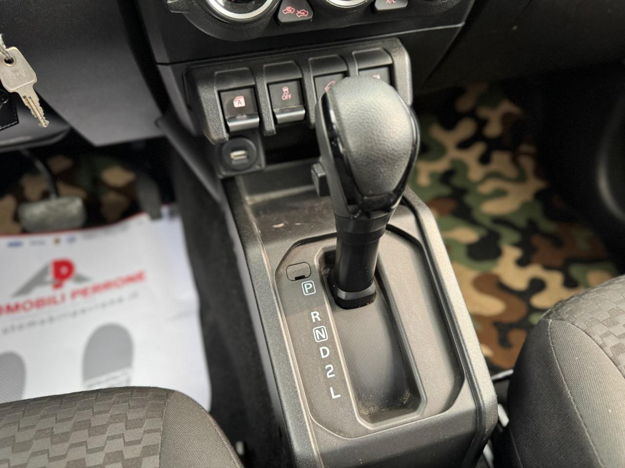 SUZUKI Jimny 1.5 AT Top 4wd 4 posti ( Auto/Navi/Xeno/Ridotte) - 30