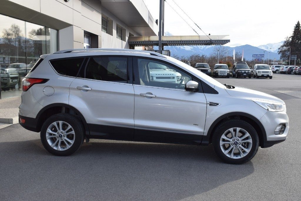 FORD Kuga 2.0 TDCI 150 CV S&S 4WD Business solo 71000 km !! - 6