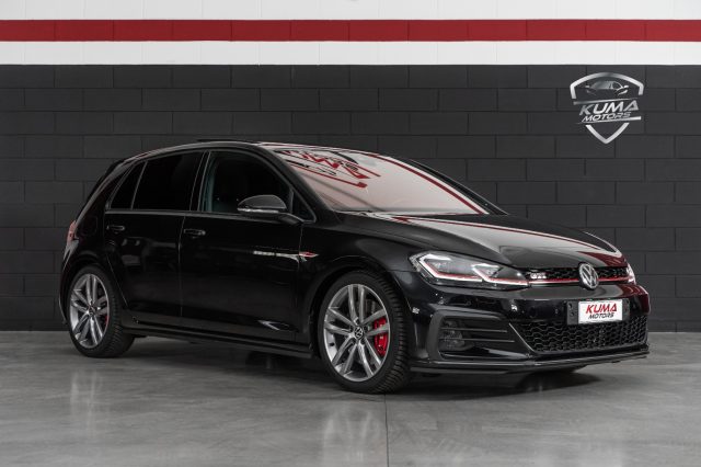 VOLKSWAGEN Golf GTI Nero perlato