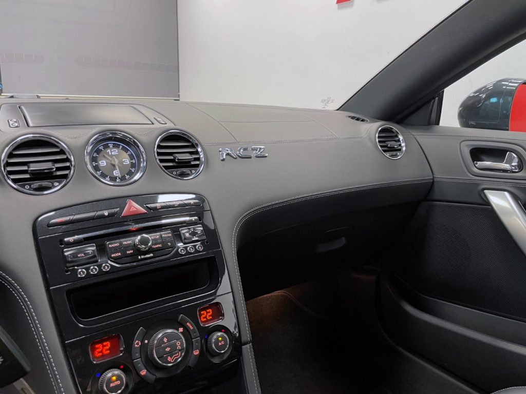 PEUGEOT RCZ 1.6 THP 200CV - 22