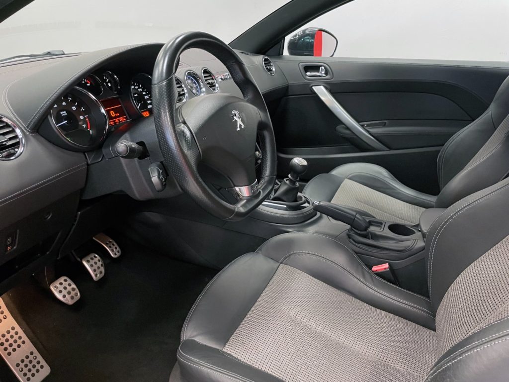 PEUGEOT RCZ 1.6 THP 200CV - 27