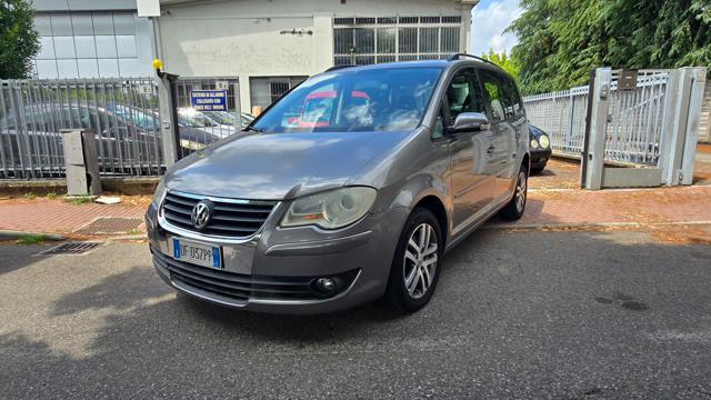 VOLKSWAGEN Touran Grigio metallizzato