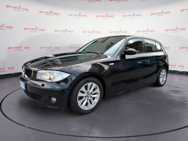 BMW 118 Nero metallizzato